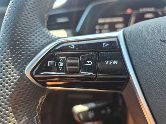 Used 2023 Audi e-tron S Prestige w/ Prestige Package AWD/4WD image 34