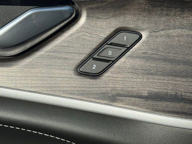 New 2026 Jeep Grand Cherokee Limited Reserve image 8