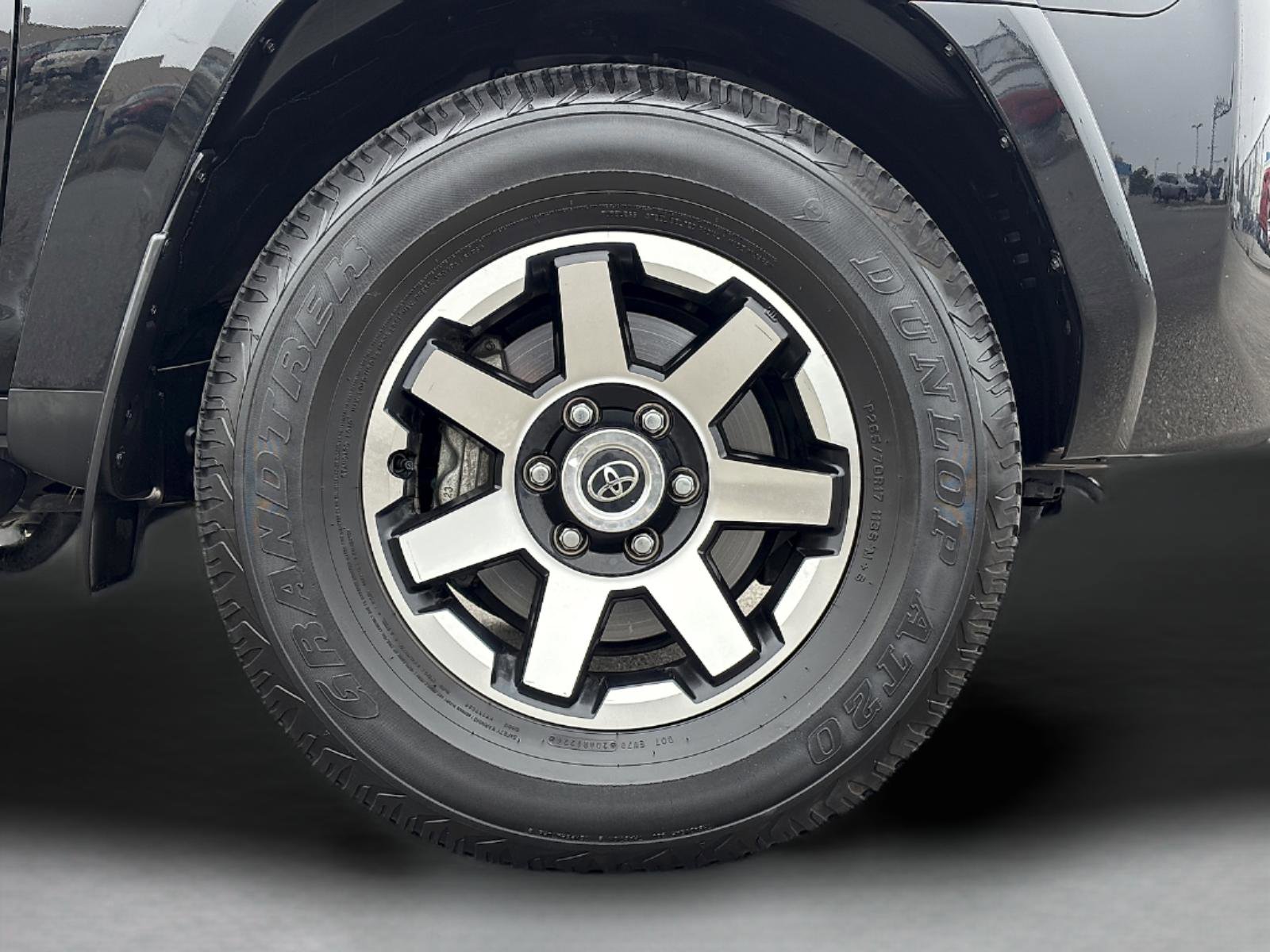 Used 2024 Toyota 4Runner TRD Off-Road Premium w/ Off Road Premium Plus Package image 11