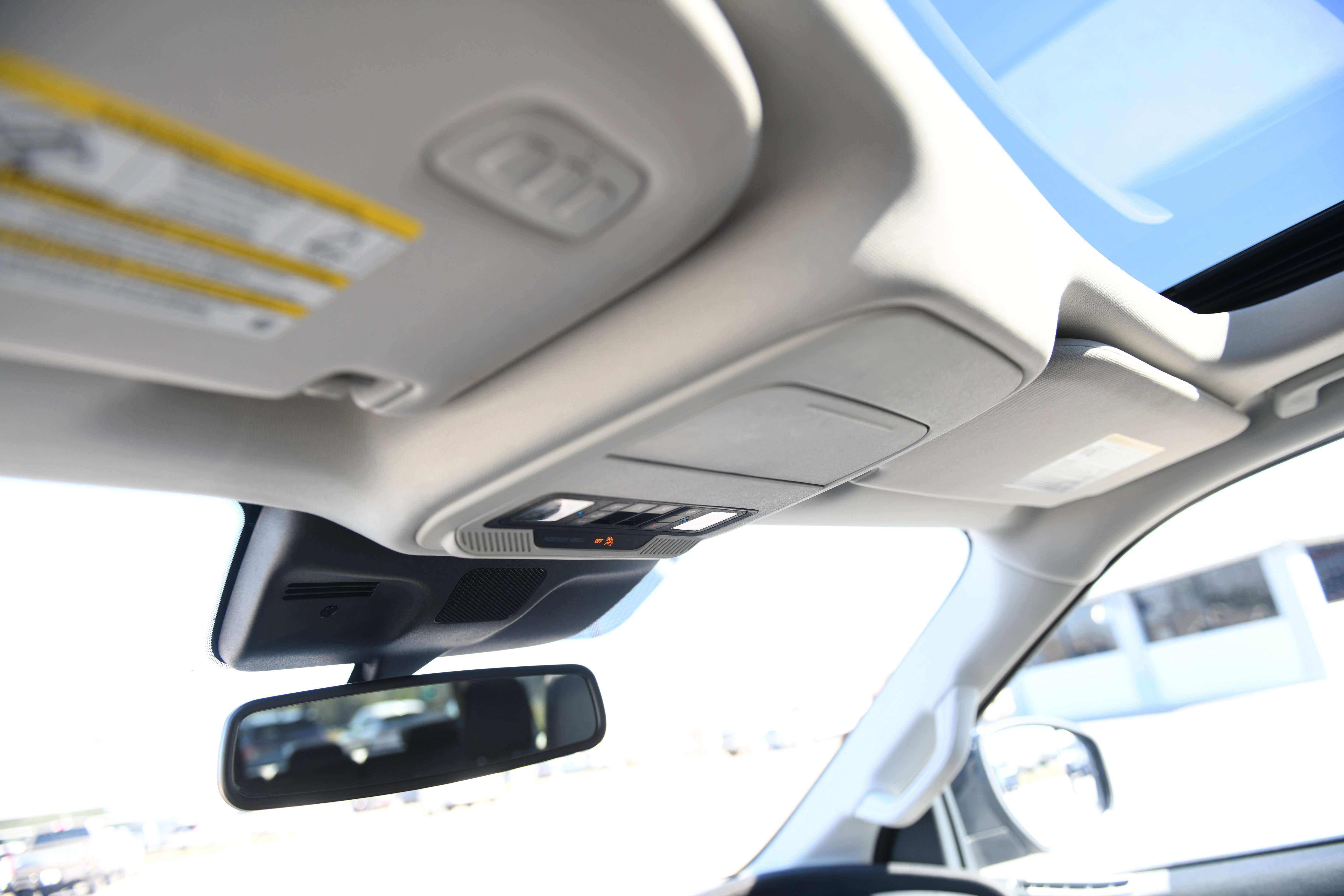 Used 2025 Ford Expedition Active image 26