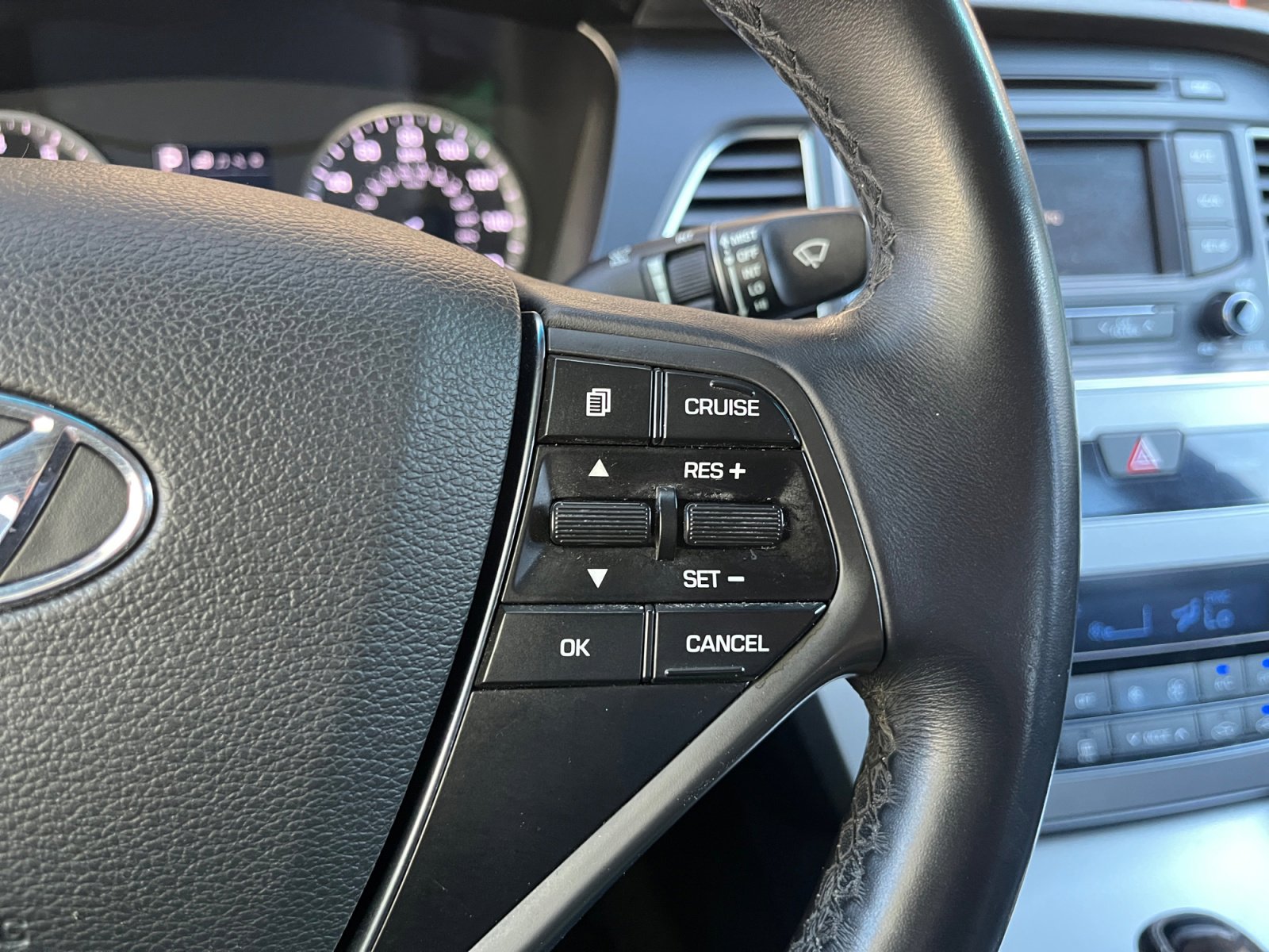 Used 2015 Hyundai Sonata Sport w/ Option Group 03 FWD image 18