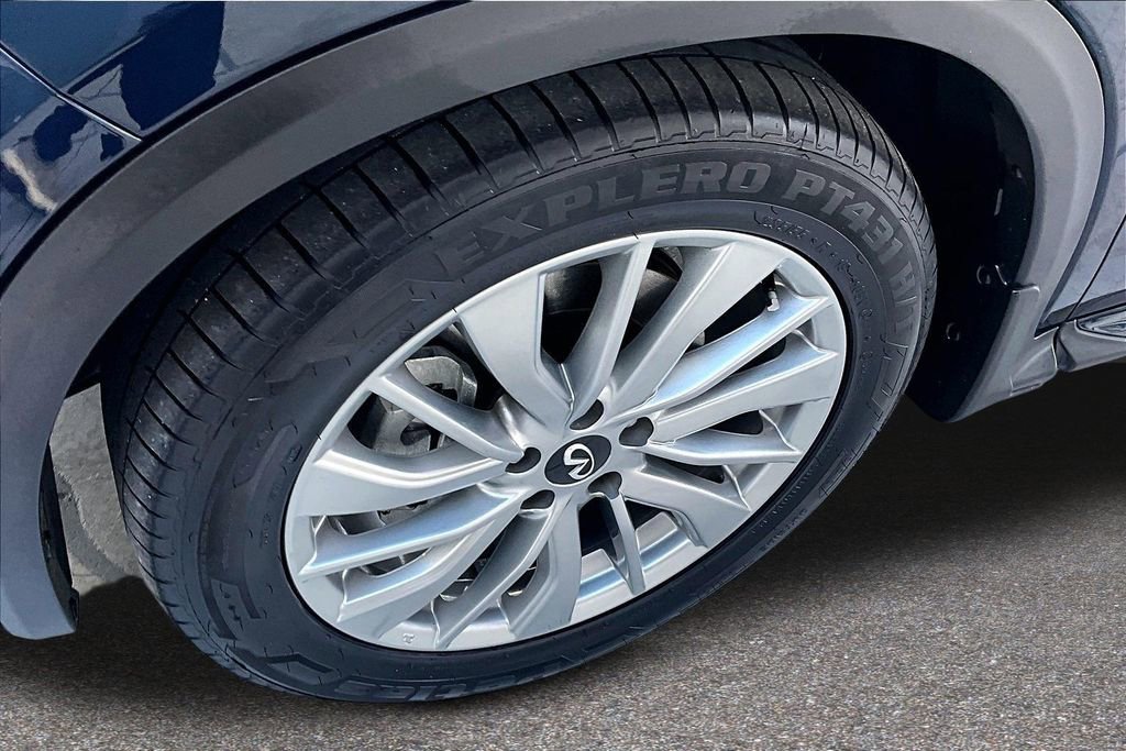 Used 2023 INFINITI QX50 Luxe image 32