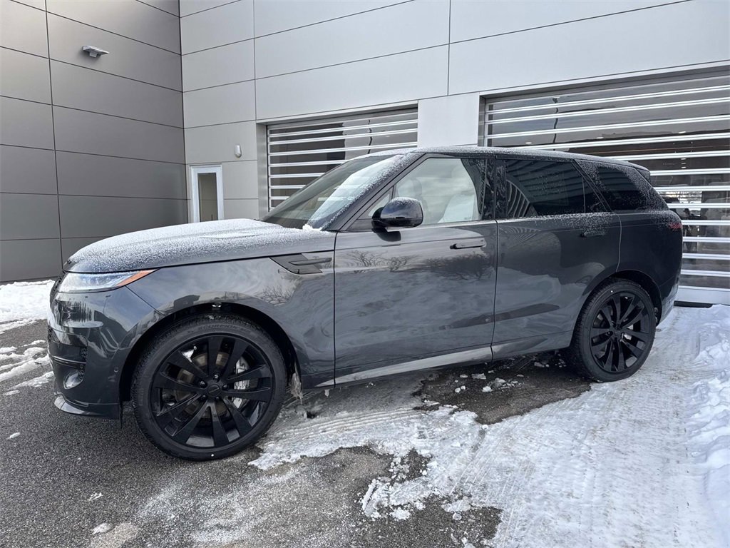 New 2026 Land Rover Range Rover Sport Dynamic SE image 3