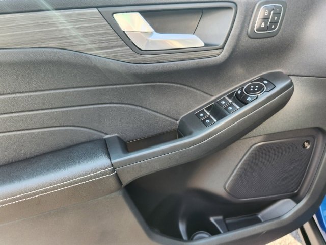 Used 2023 Ford Escape Platinum w/ Premium Technology Package image 19