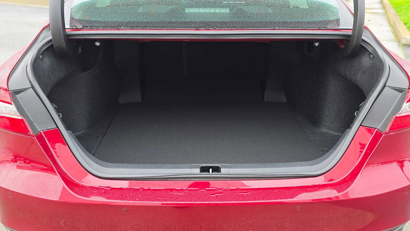 Certified 2018 Toyota Camry XLE image 18