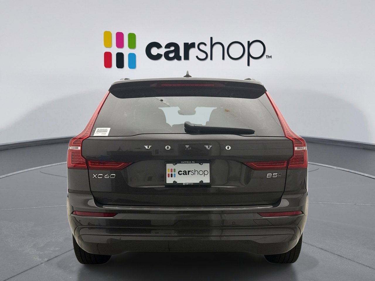 Used 2022 Volvo XC60 B5 Momentum w/ Climate Package image 4