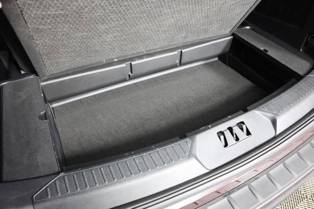 Certified 2022 Ford Explorer XLT w/ Equipment Group 202A image 57