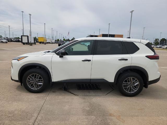 Certified 2025 Nissan Rogue S FWD image 8