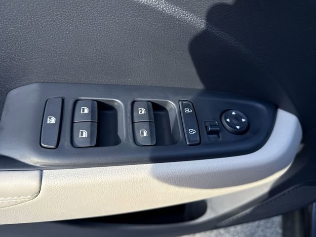 New 2025 Hyundai Venue Limited image 35