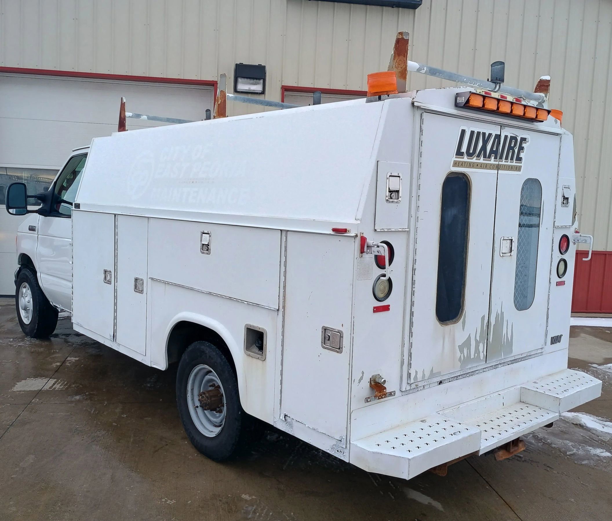 Used 2006 Ford E-350 and Econoline 350 Super Duty image 16