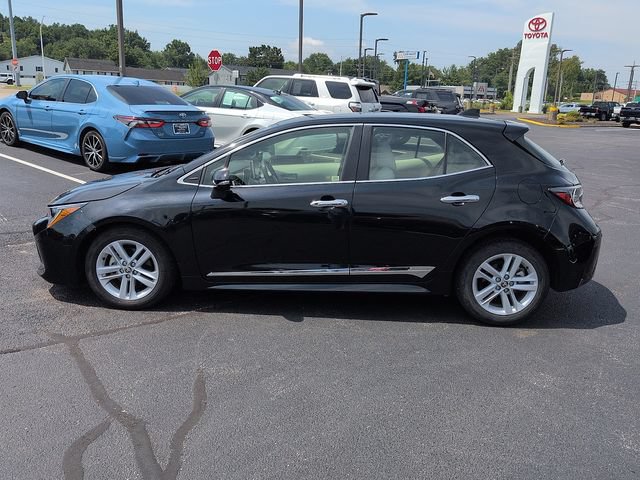 Used 2019 Toyota Corolla SE w/ SE Option Package FWD image 4