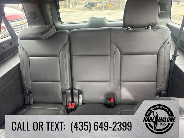 Used 2024 Chevrolet Suburban Z71 image 2