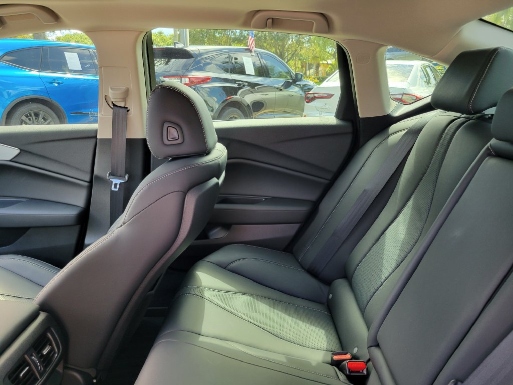 Used 2025 Acura TLX w/ Technology Package FWD image 11