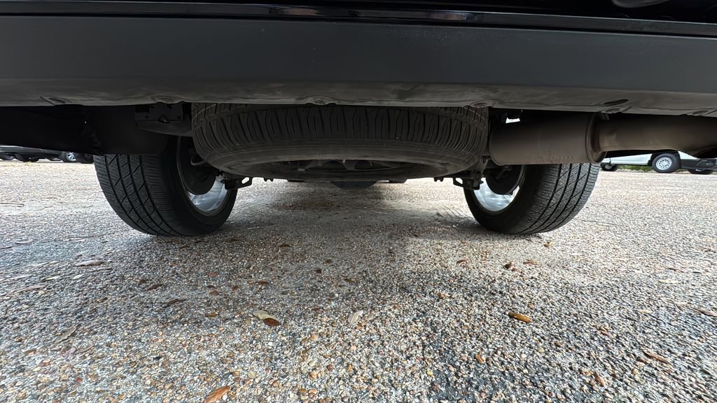 Used 2019 Cadillac Escalade ESV Premium Luxury image 17