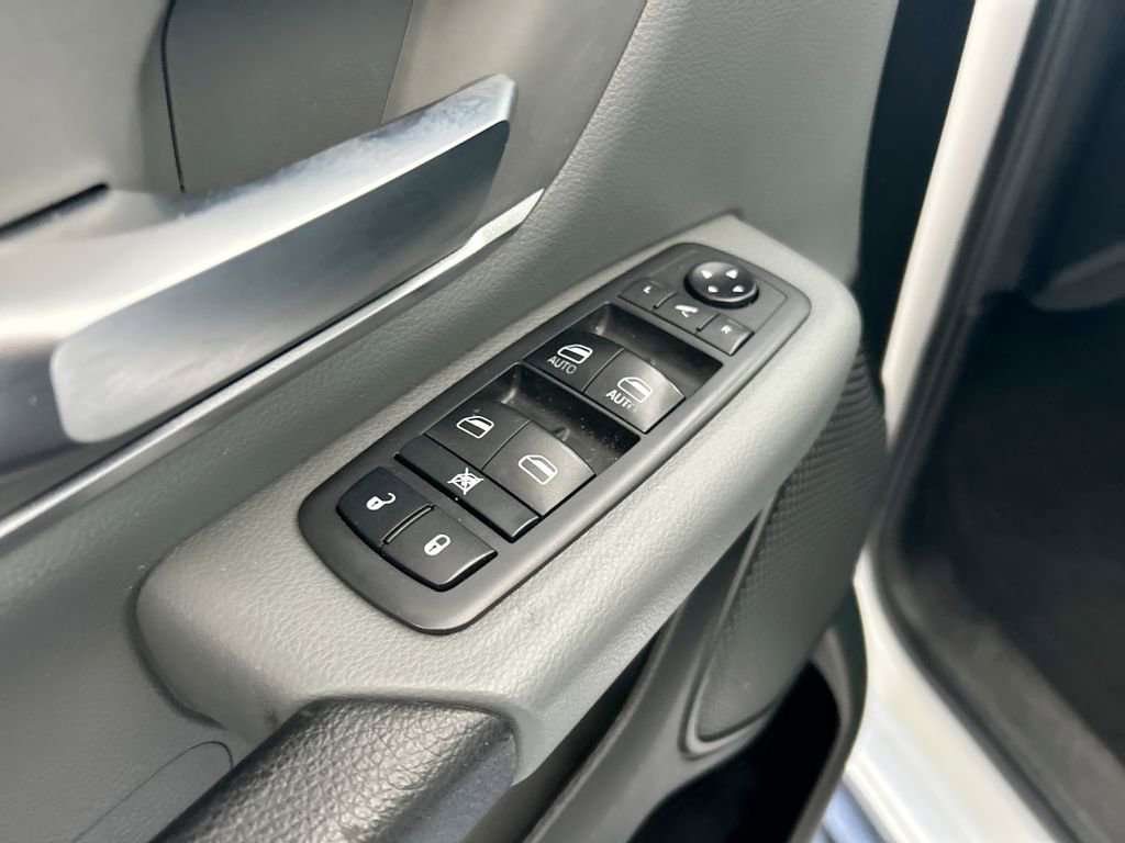 Used 2019 RAM 1500 Big Horn image 11