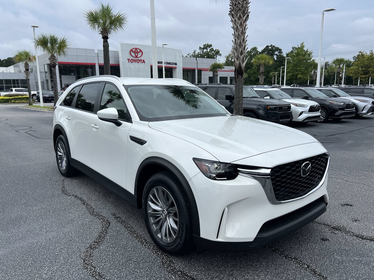 Used 2024 MAZDA CX-90 3.3 Turbo w/ Select Package AWD/4WD image 2