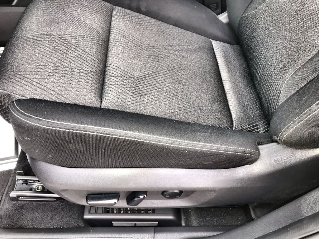 Used 2024 Nissan Rogue SV AWD/4WD image 12