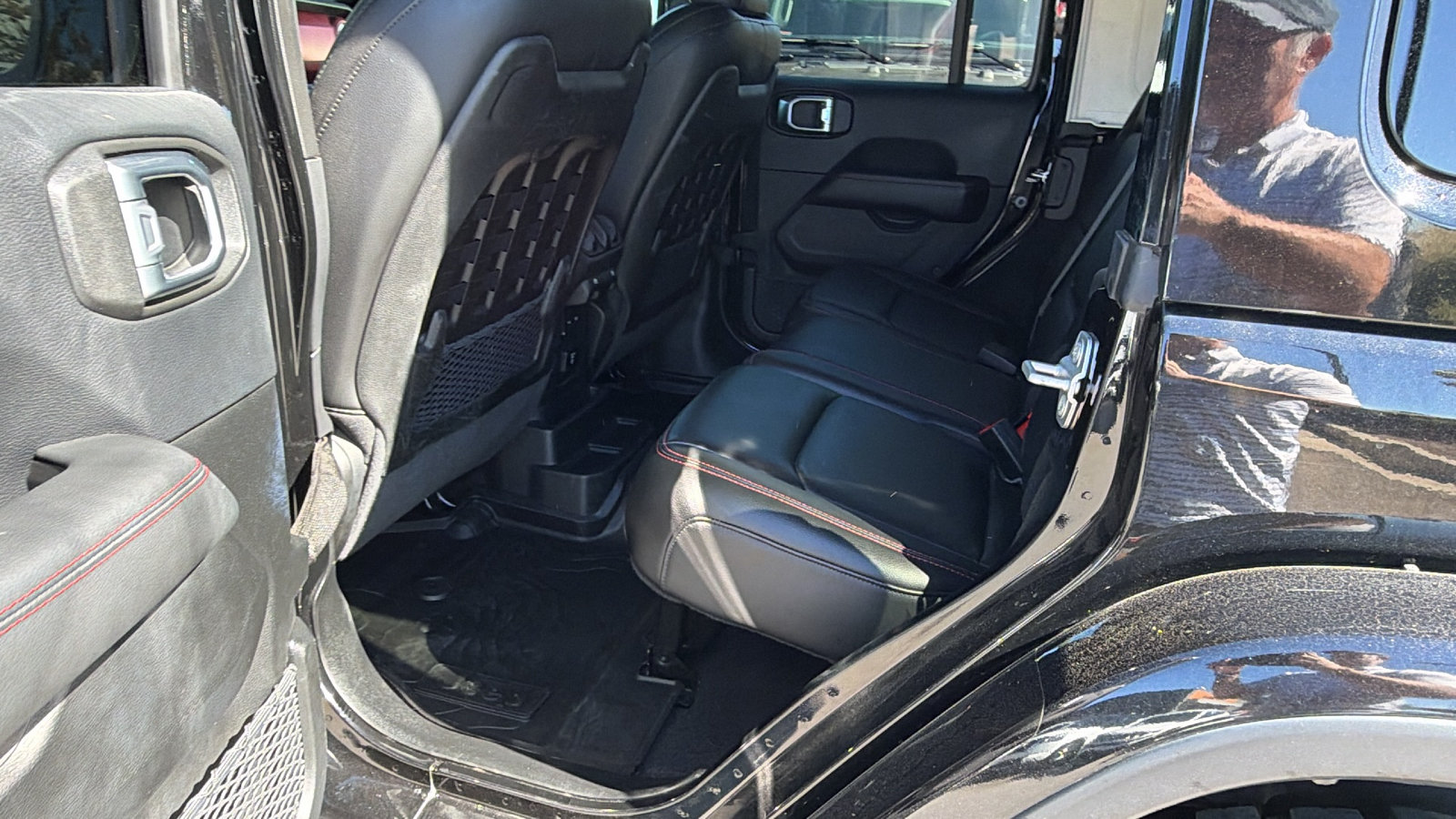 Used 2019 Jeep Wrangler Unlimited Rubicon AWD/4WD image 23
