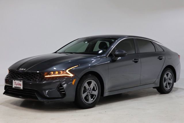 Used 2022 Kia K5 LXS FWD image 3