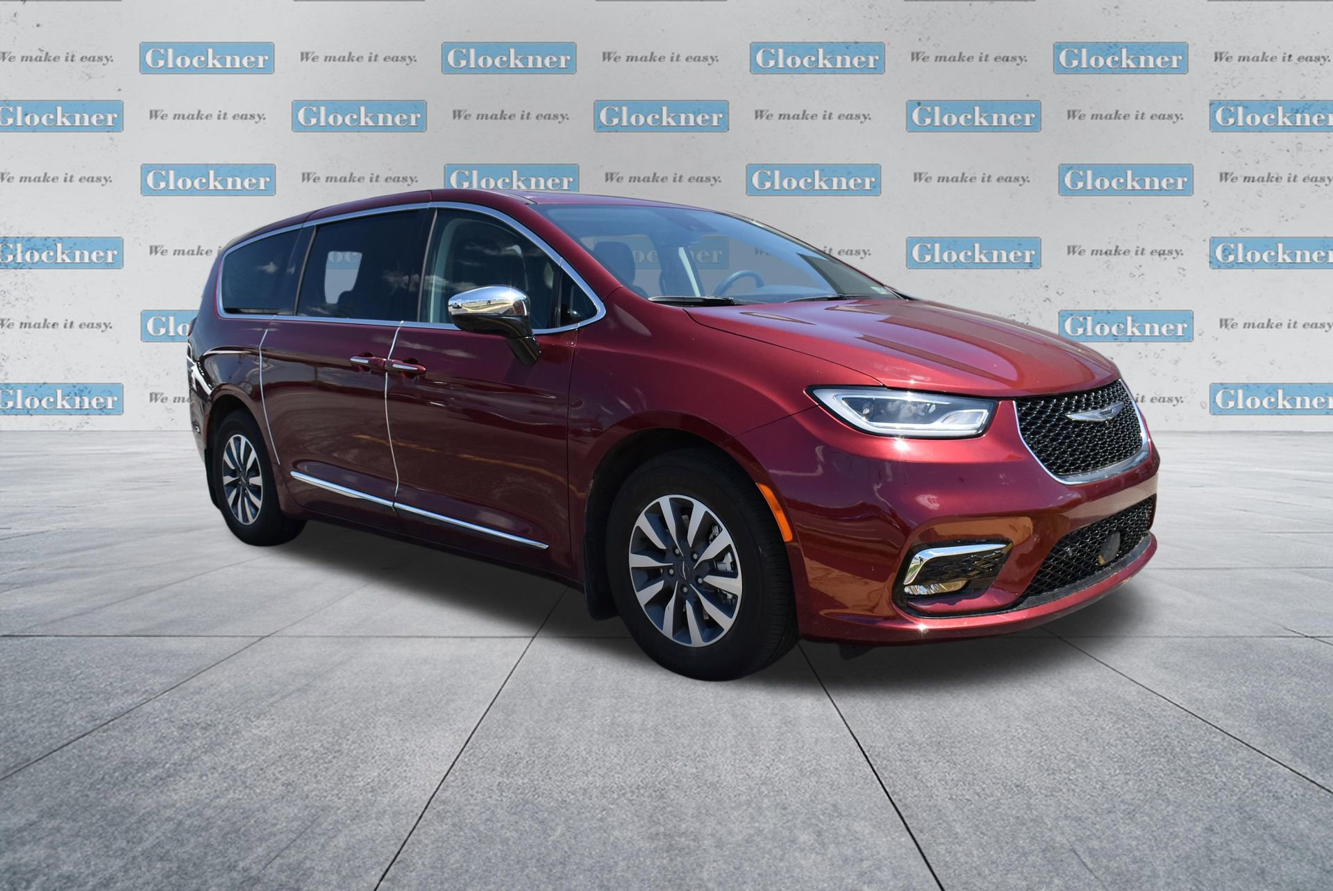 Used 2023 Chrysler Pacifica Limited FWD image 3
