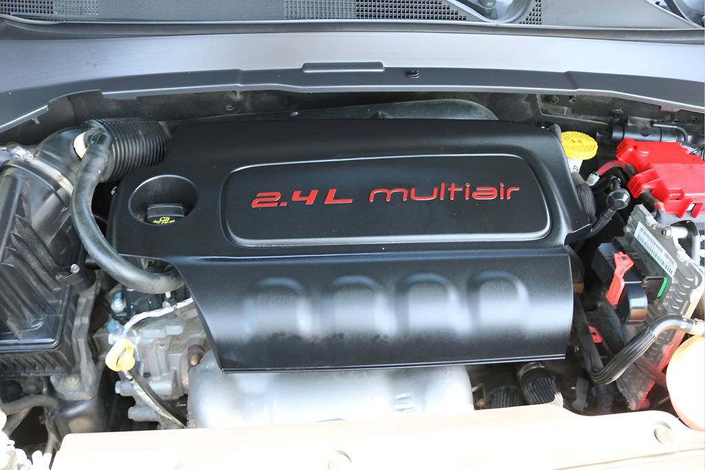 Used 2021 Jeep Compass Latitude w/ Driver Assistance Group AWD/4WD image 10