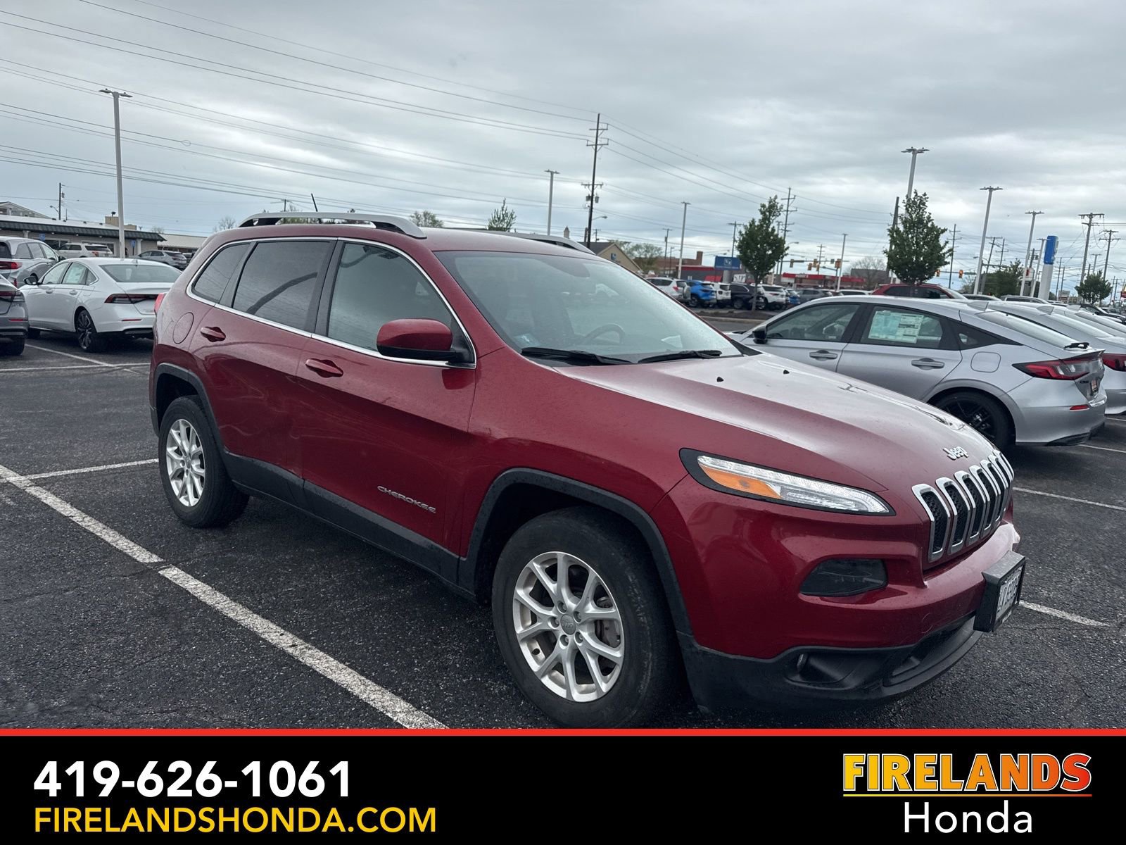 Used 2014 Jeep Cherokee Latitude AWD/4WD image 9