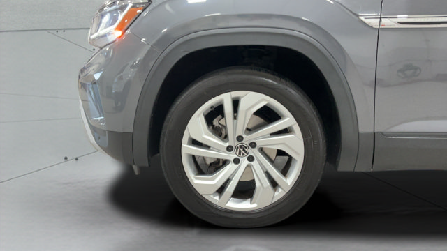 Certified 2021 Volkswagen Atlas Cross Sport SEL AWD/4WD image 24