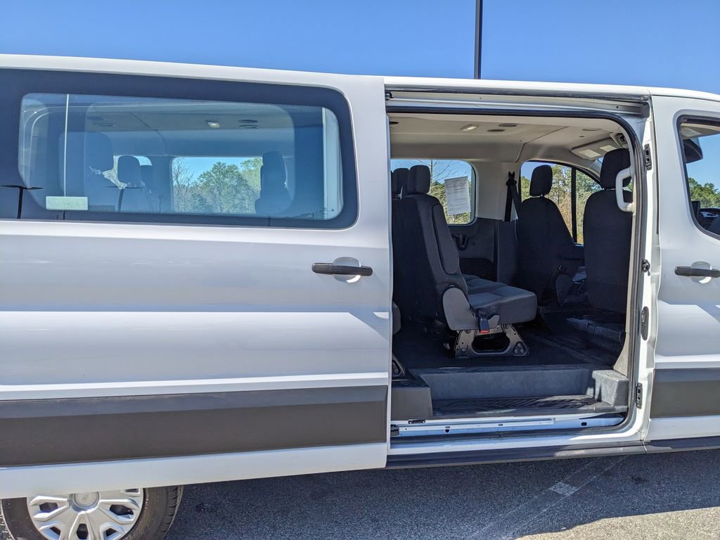 Used 2023 Ford Transit 350 XLT image 41