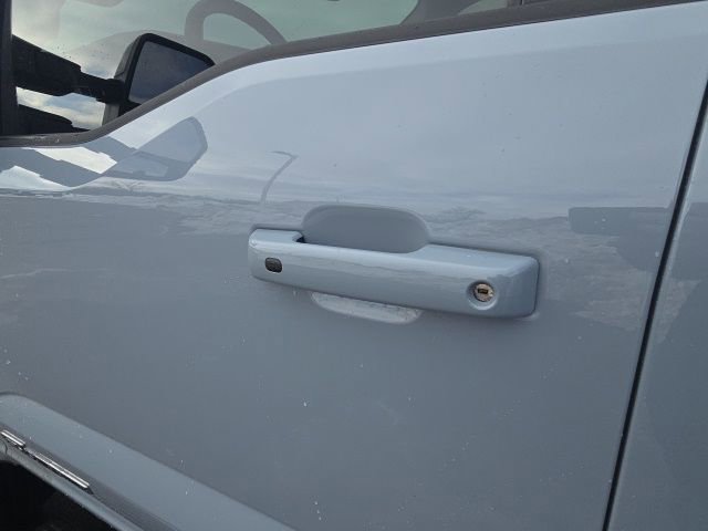 Used 2024 Ford F250 Lariat w/ Lariat Ultimate Package image 28