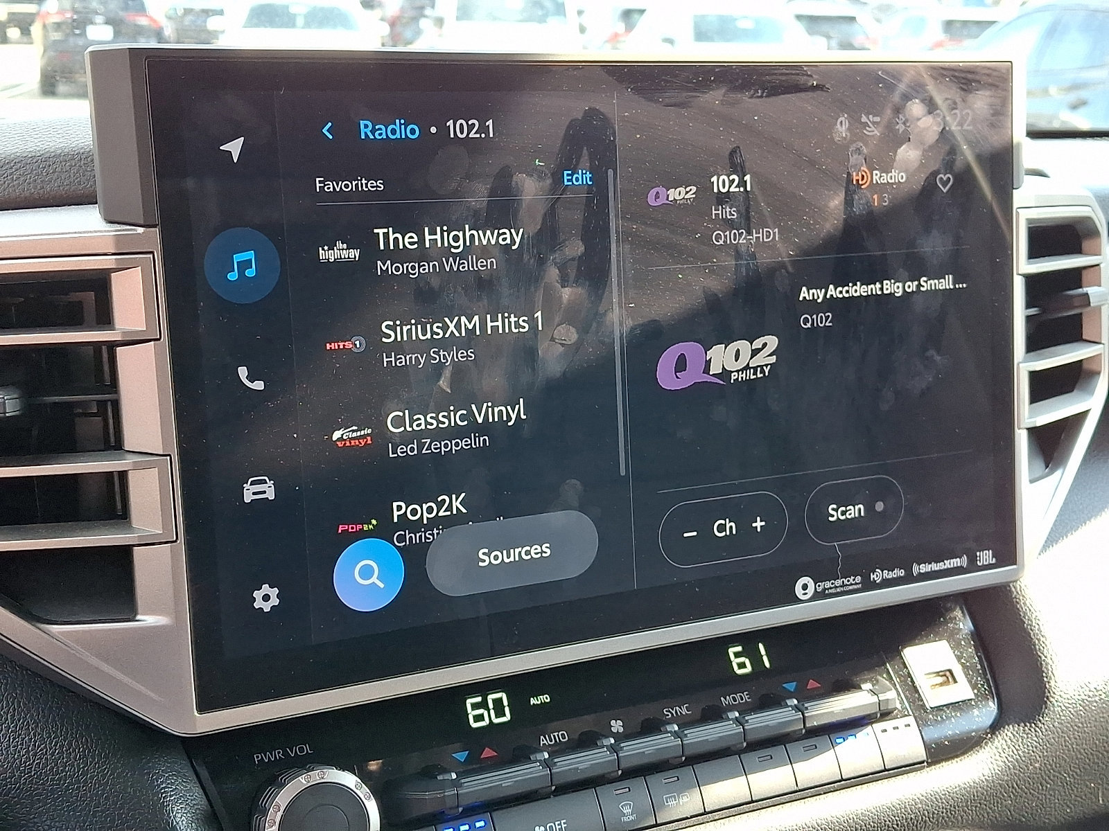 Used 2024 Toyota Tundra Limited image 18