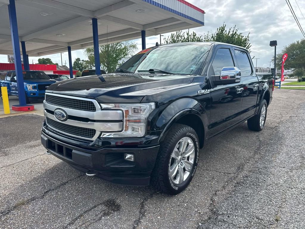 Used 2018 Ford F150 Platinum w/ Equipment Group 701A Luxury AWD/4WD image 3