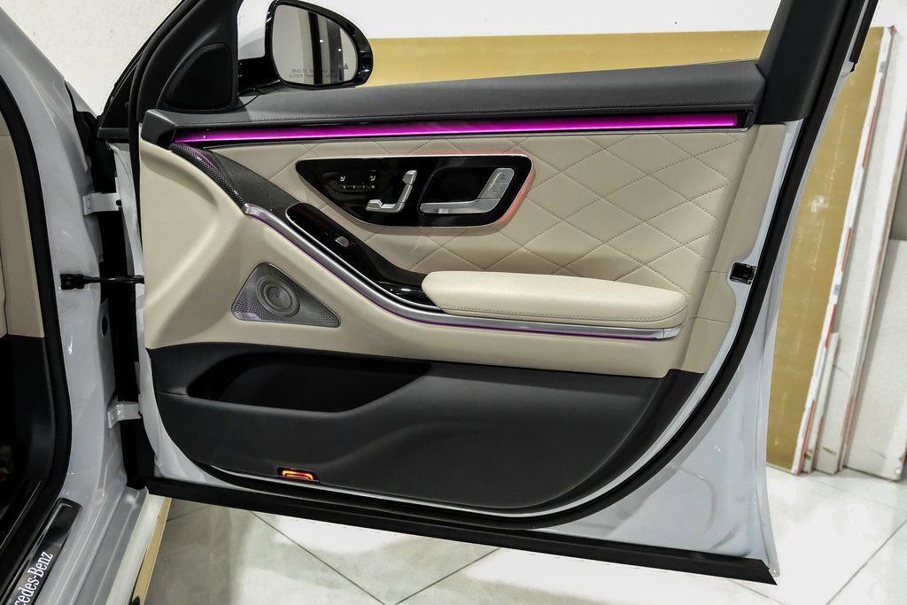 Used 2025 Mercedes-Benz S 580 4MATIC Sedan image 42