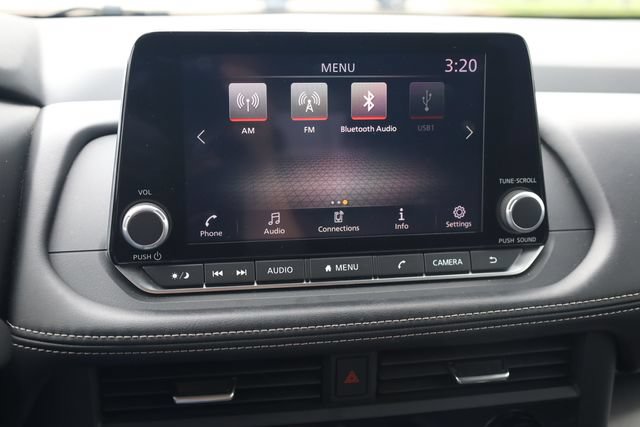 Certified 2025 Nissan Rogue SV FWD image 21