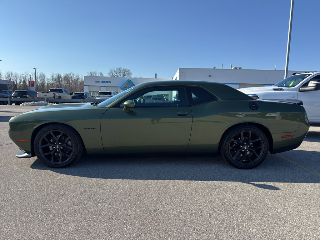 Used 2021 Dodge Challenger R/T w/ Blacktop Package image 6