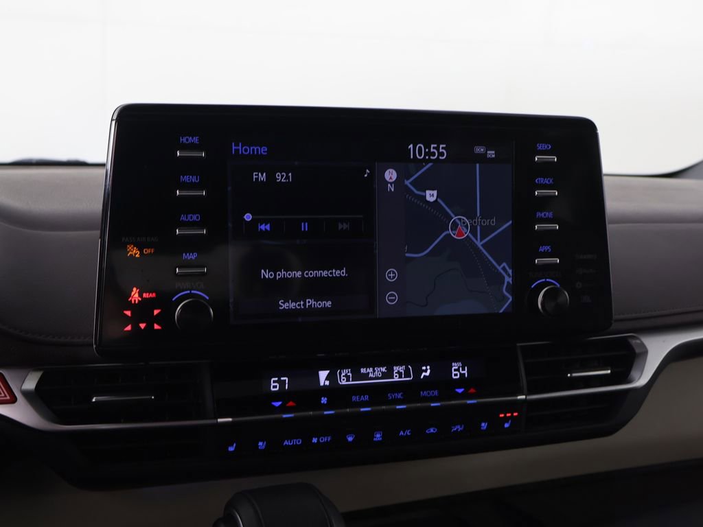 Used 2023 Toyota Sienna Platinum image 43