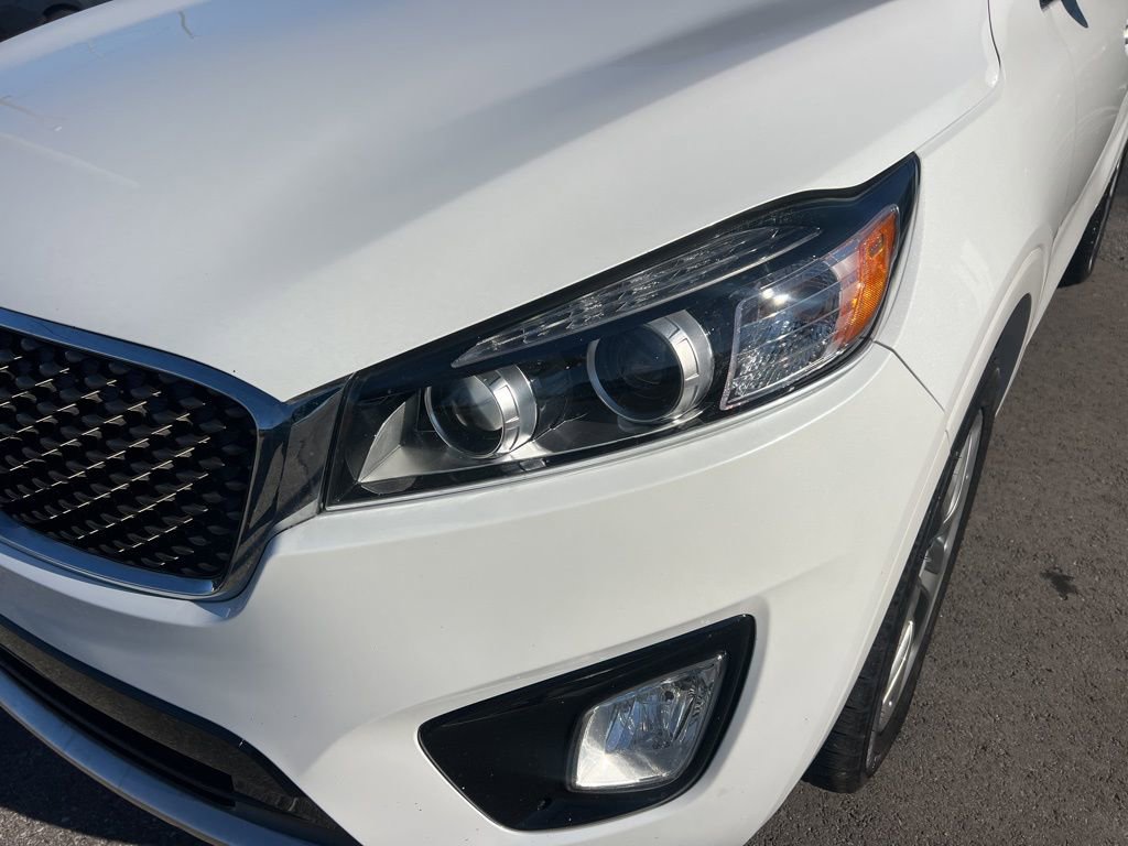 Used 2016 Kia Sorento SX image 9
