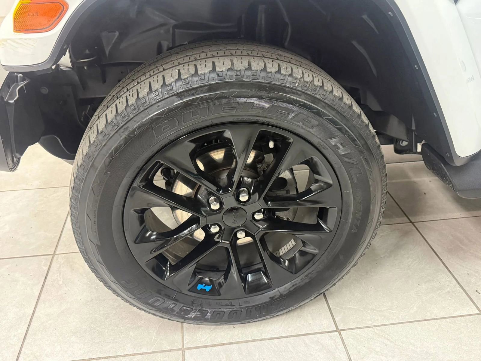 Used 2023 Jeep Wrangler Unlimited Sahara w/ Cold Weather Group image 37