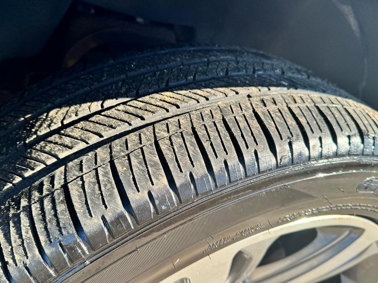 Used 2016 Cadillac Escalade ESV Luxury image 13