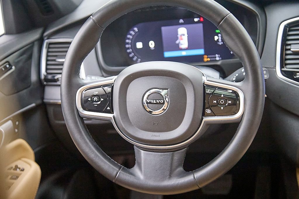 Certified 2023 Volvo XC90 T8 Ultimate w/ Protection Package Premier image 27