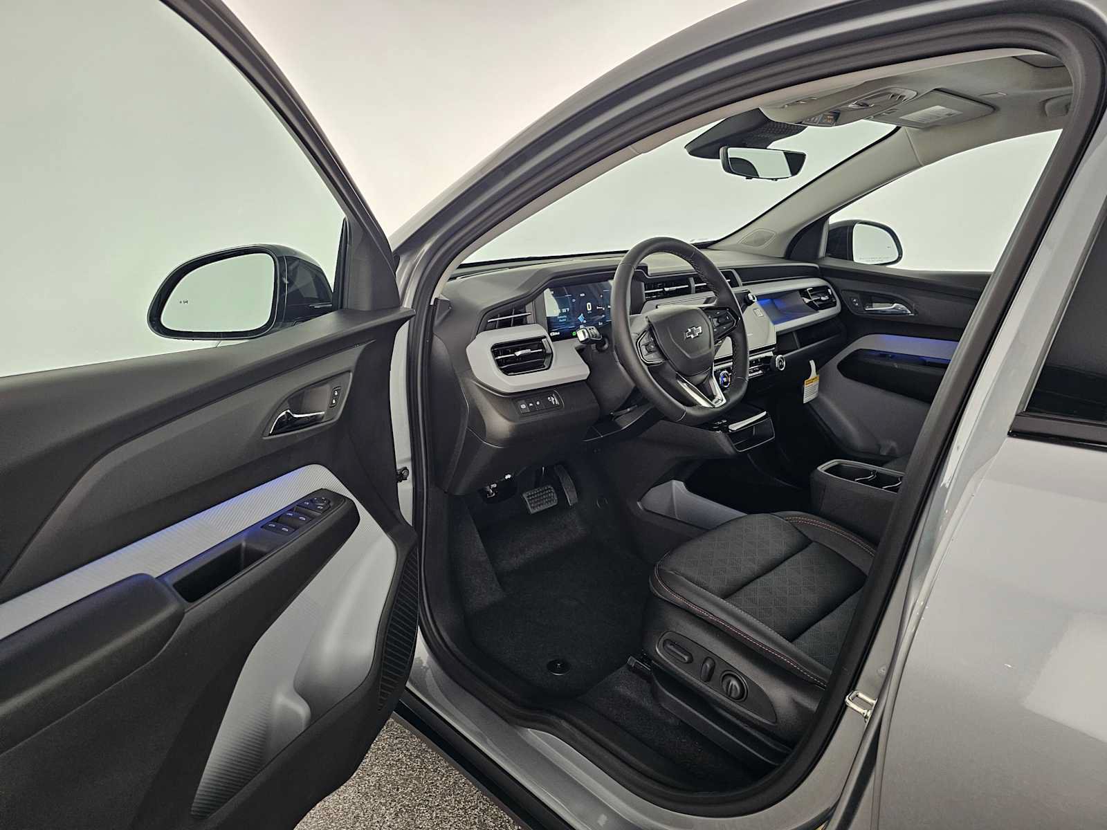 New 2027 Chevrolet Bolt RS FWD image 19
