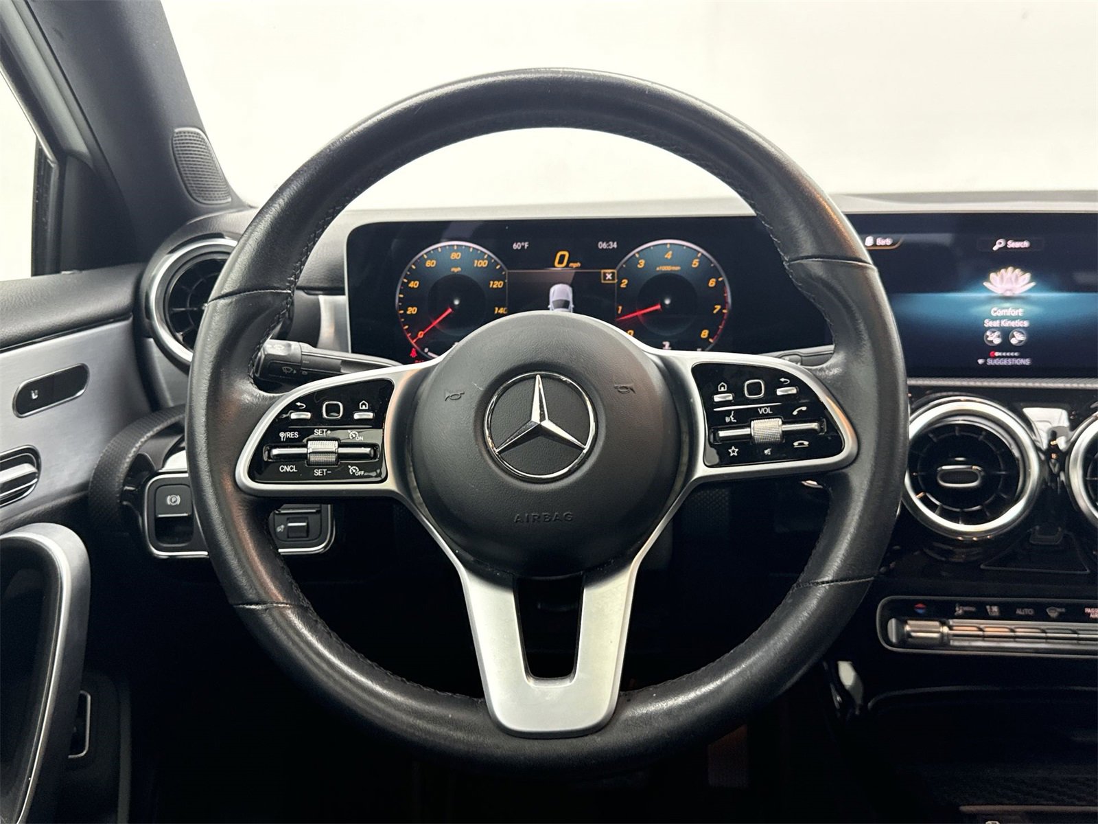 Used 2019 Mercedes-Benz A 220 A 220 w/ Premium Package image 18