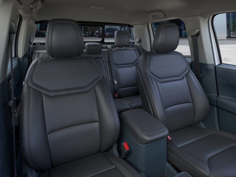 New 2025 Ford Maverick Lariat w/ Black Appearance Package image 11