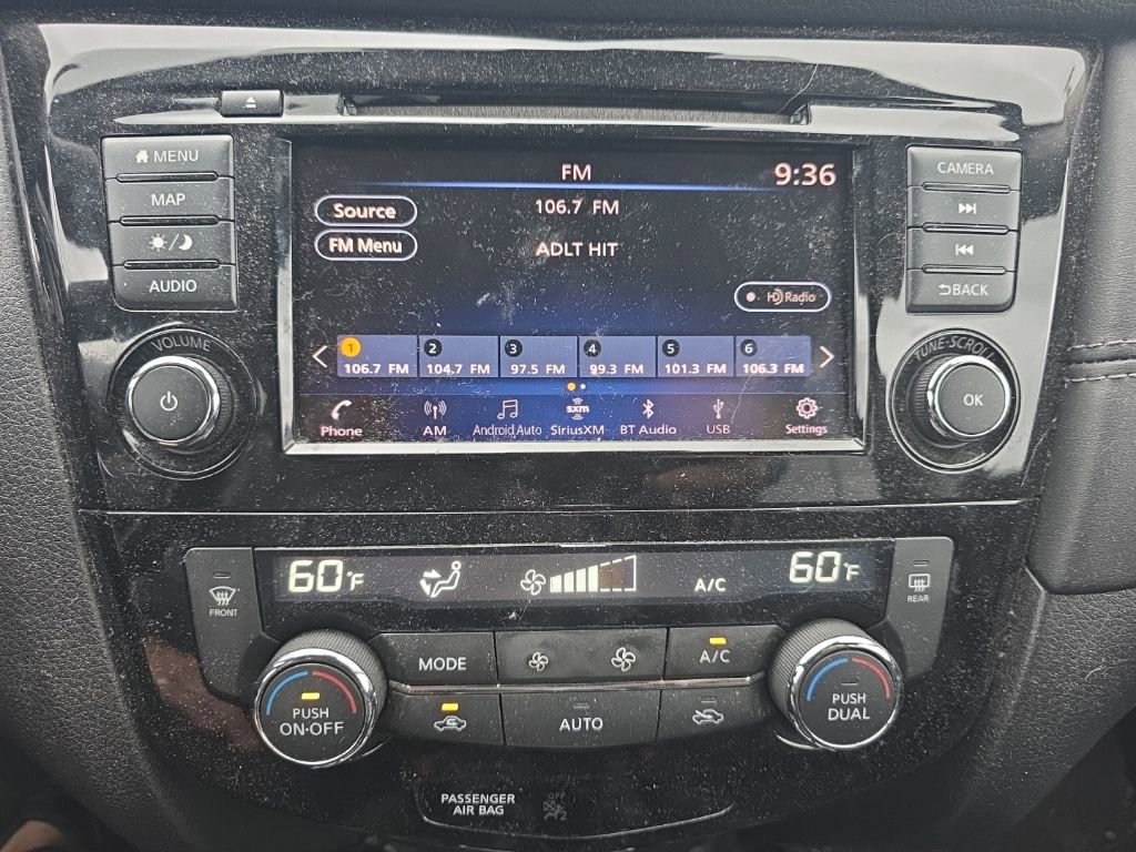 Used 2018 Nissan Rogue SL image 25