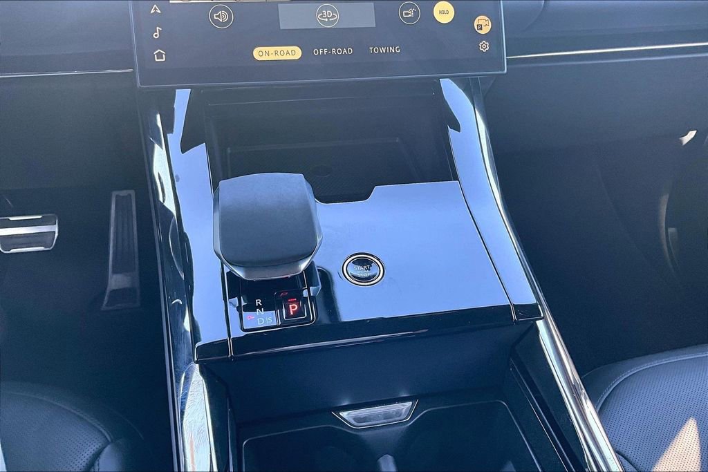 Used 2025 Land Rover Range Rover Sport Dynamic SE image 24