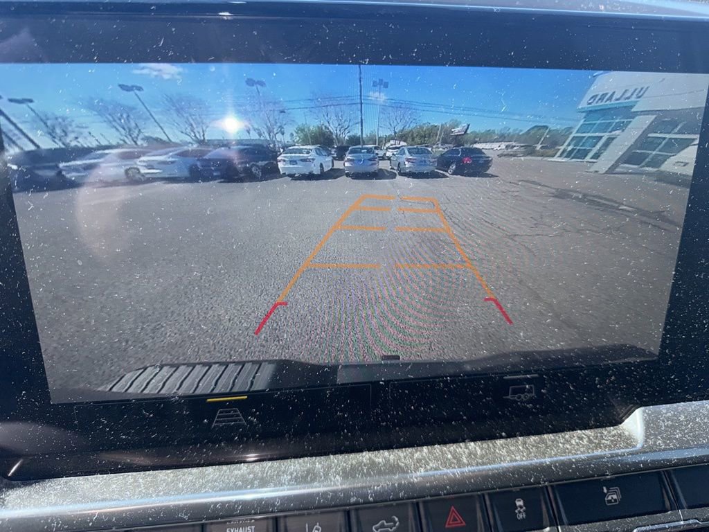 Used 2025 Chevrolet Silverado 2500 LT w/ Convenience Package image 8