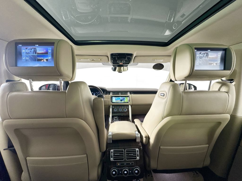 Used 2017 Land Rover Range Rover Supercharged AWD/4WD image 32