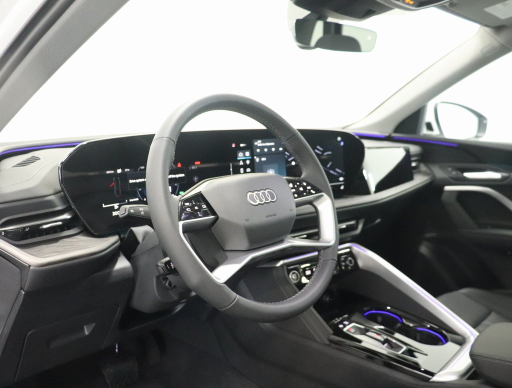 Used 2025 Audi Q5 Premium w/ Convenience Package AWD/4WD image 15