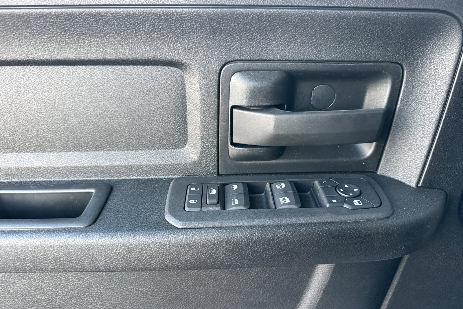 New 2027 RAM 3500 Tradesman AWD/4WD image 10