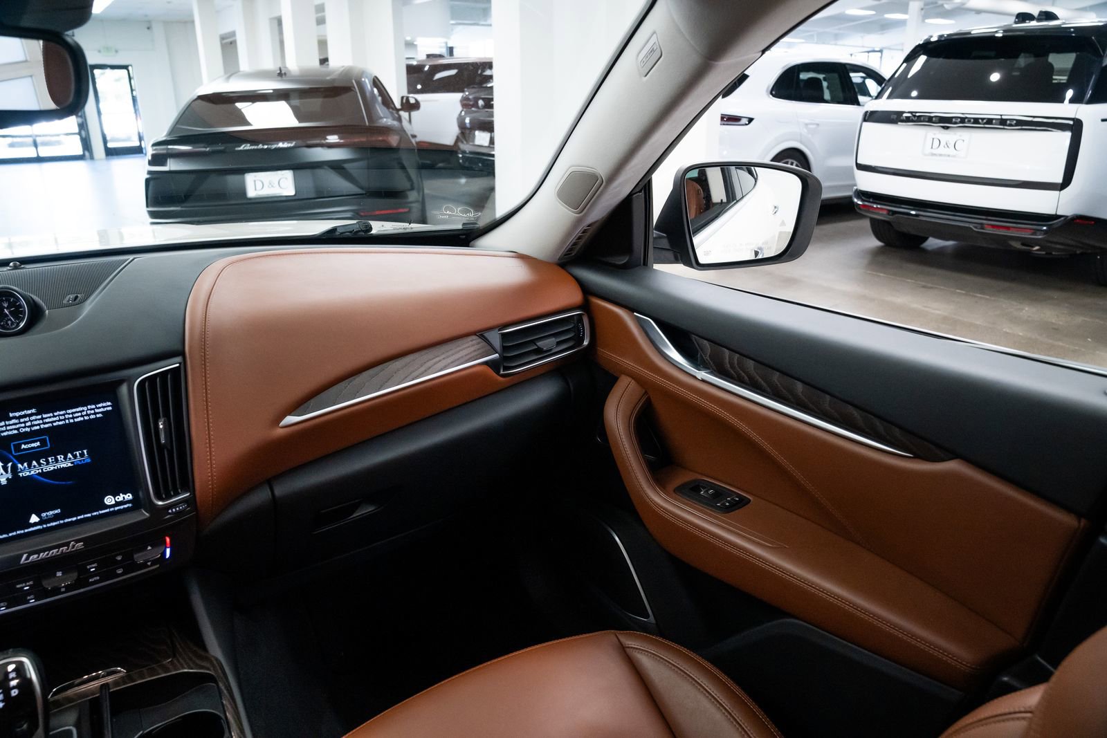 Used 2018 Maserati Levante S GranLusso image 11