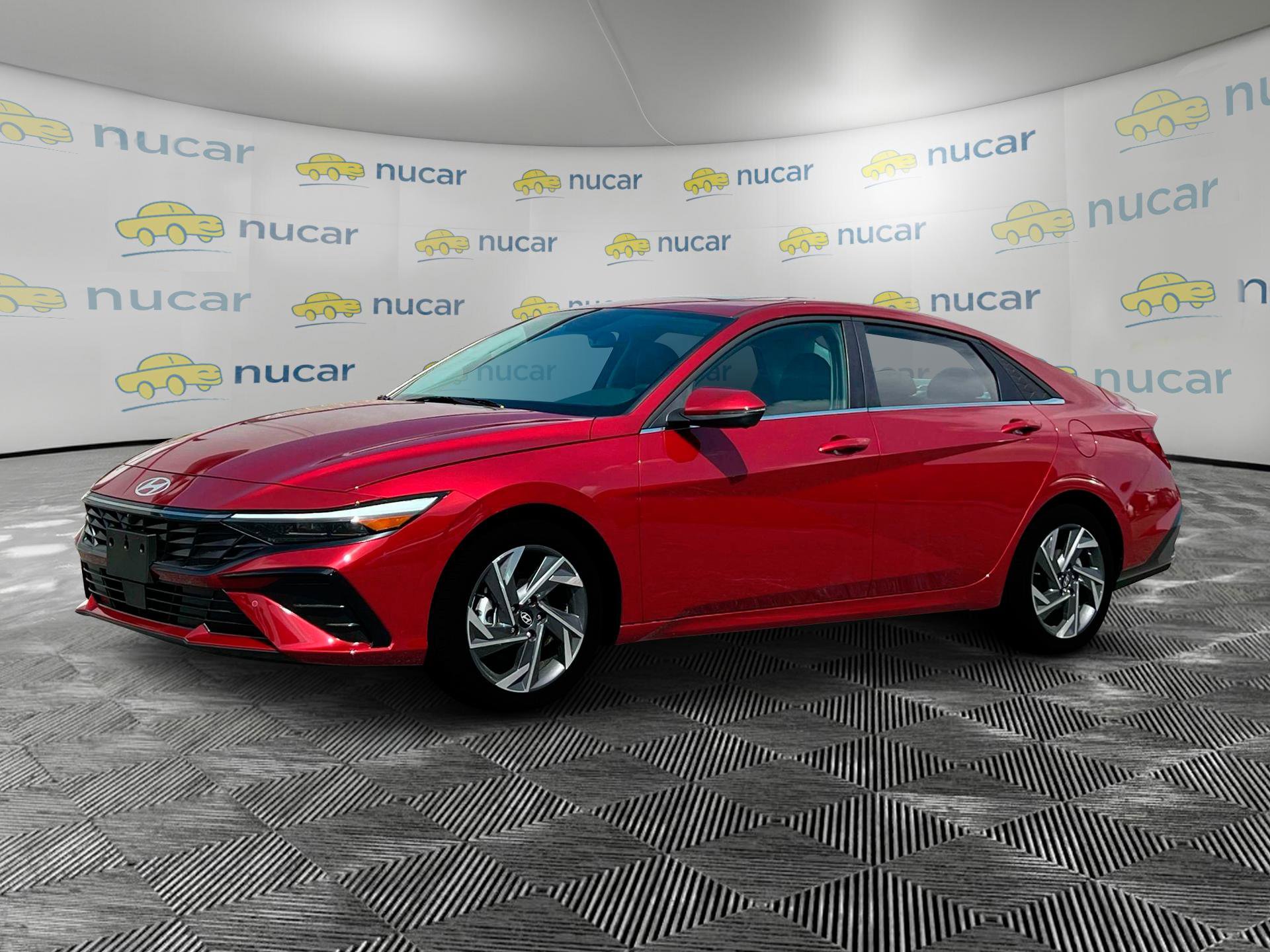 Used 2025 Hyundai Elantra Limited image 2